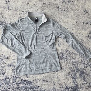 The North Face Gray Patterned Quarter-Zip Pullover